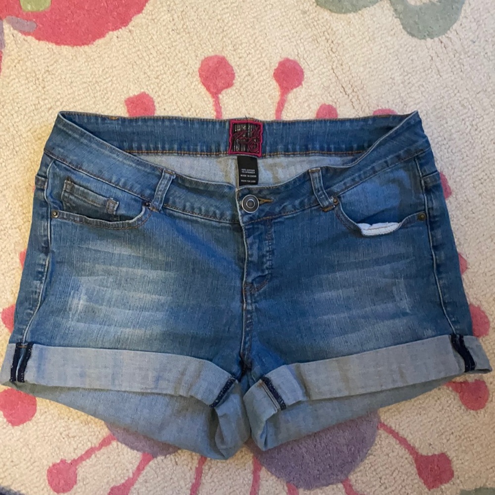 Used super stretchy shorts